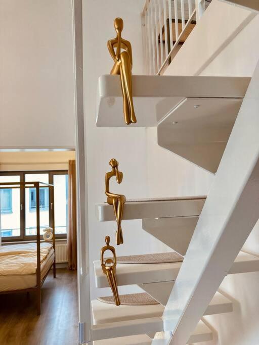 Amalfi Home - Stylish Apartment With Terrace Schoenefeld Ngoại thất bức ảnh