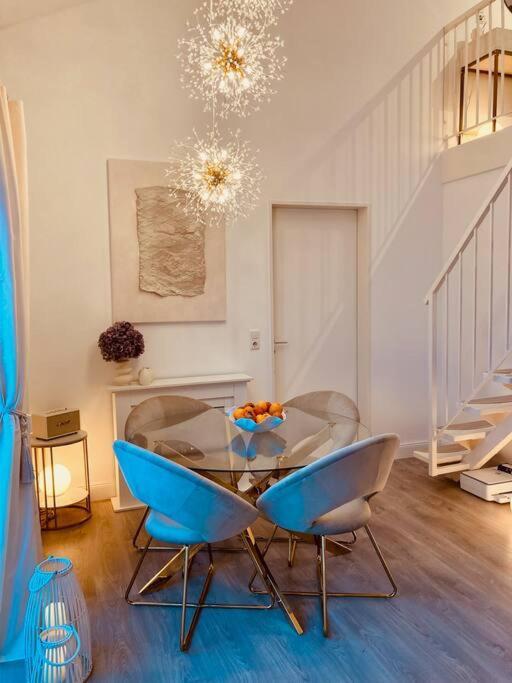 Amalfi Home - Stylish Apartment With Terrace Schoenefeld Ngoại thất bức ảnh